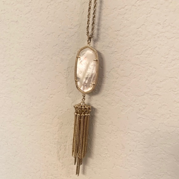 Kendra Scott Mother of Pearl Necklace - Picture 3 of 3